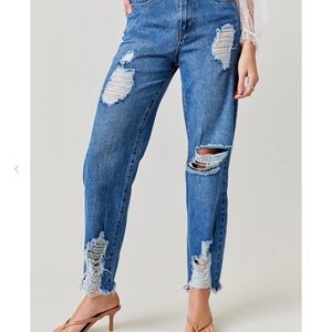 90s fit high rise straight jeans size 9 brand is  almost famous